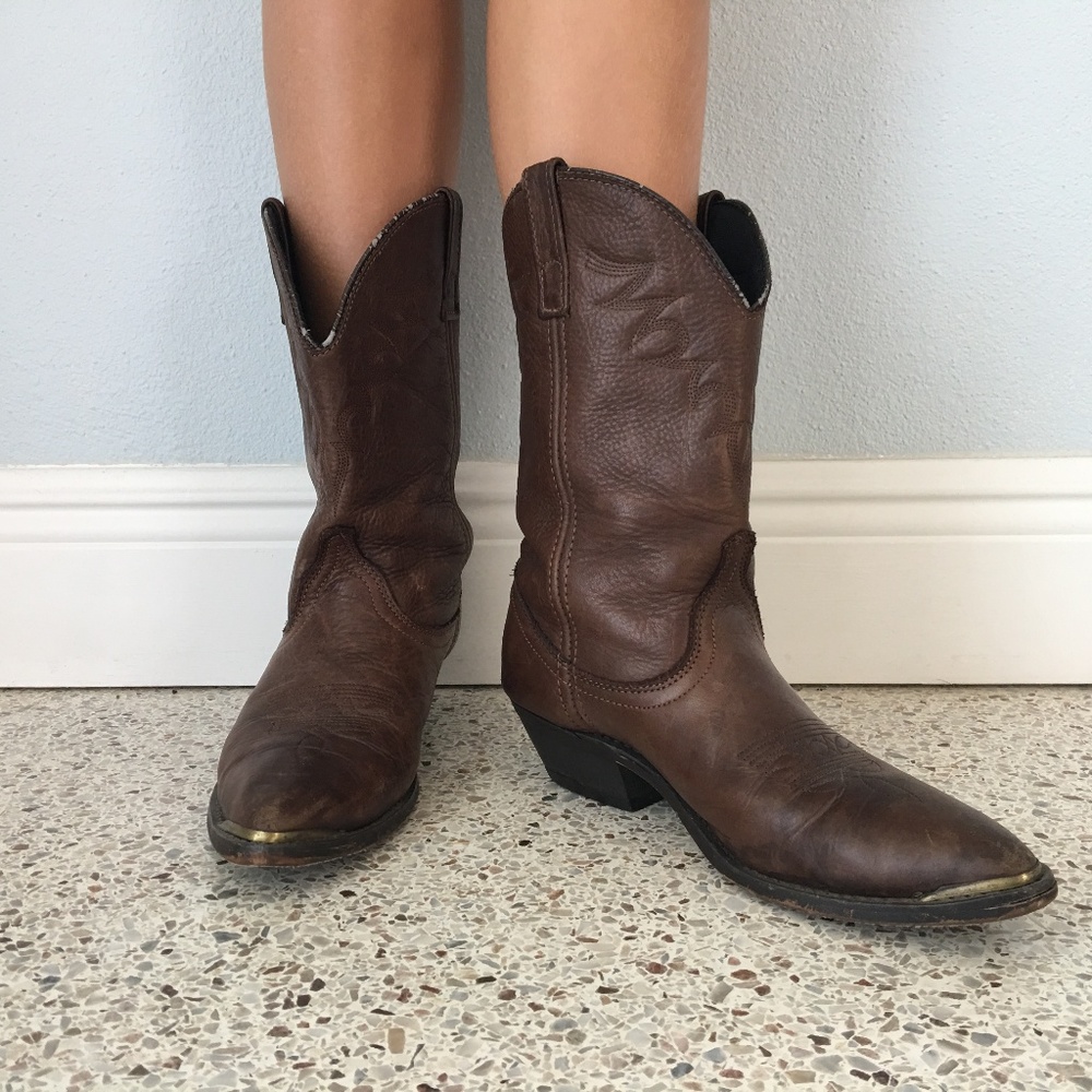 Women's Cowboy boots size 9